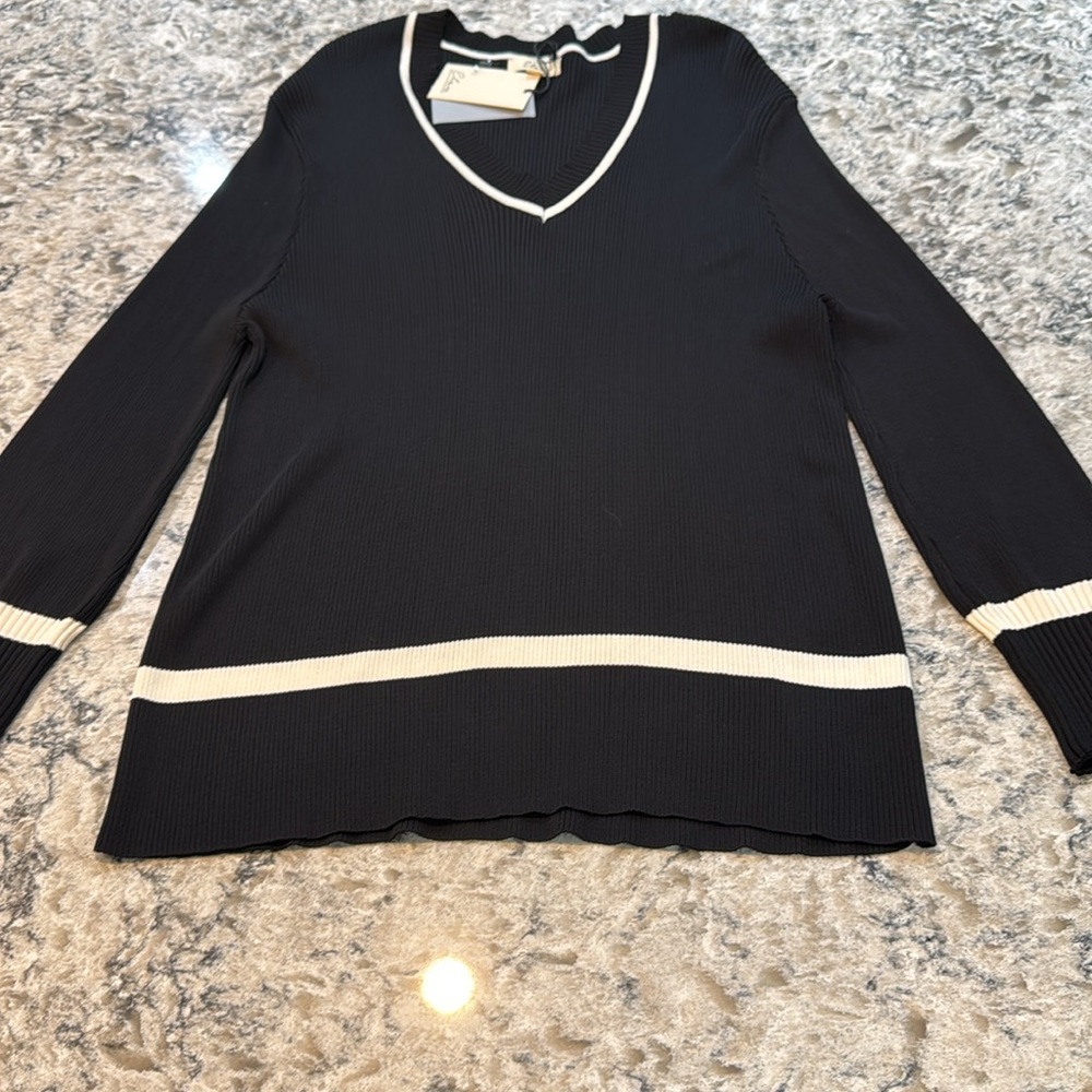 Elan | Wyonna Classic V-Neck Sweater in Black White Size M Medium - Picture 2 of 11